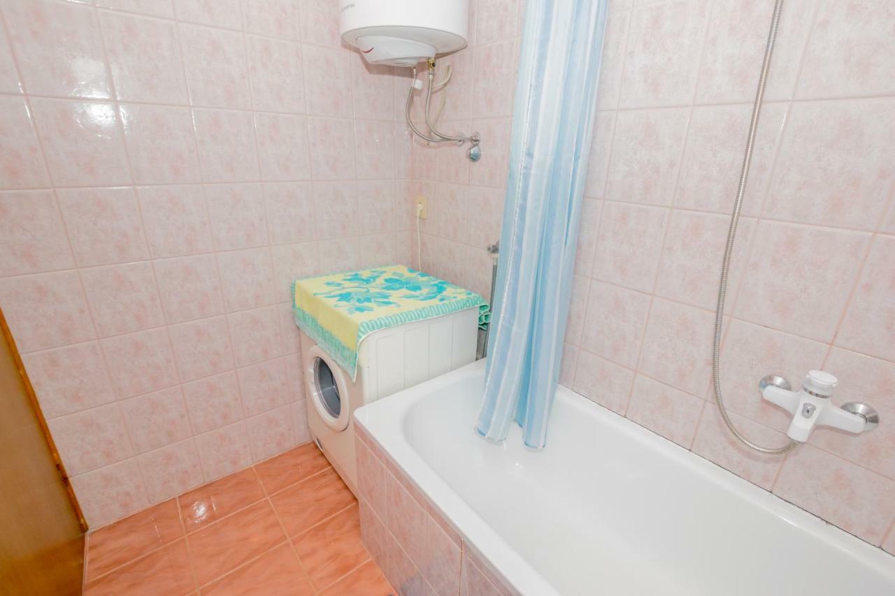 Apartments Mirjana Pula Luaran gambar